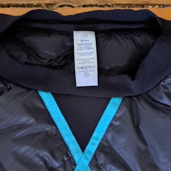 Ivivva thermal insulated pull over - Picture 2 of 3